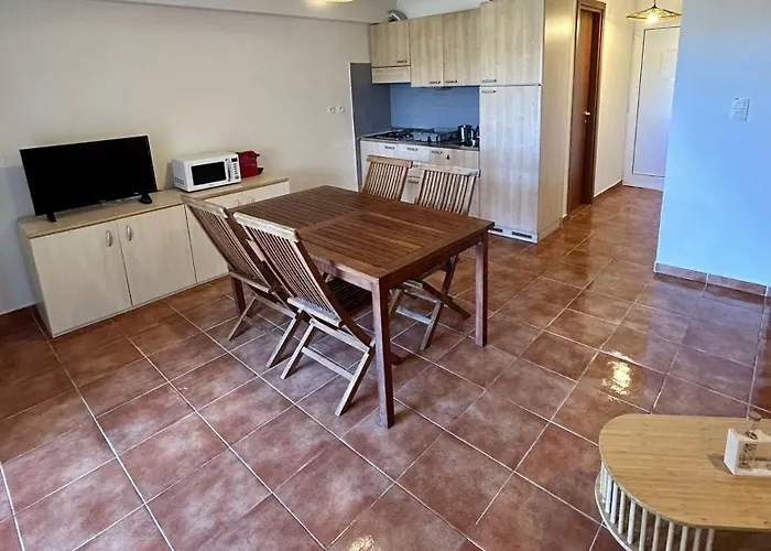 Appartement, 60m2, 6 Couchages Avec Piscines à Marine De Bravone, Linguizetta, Résidence Sognu Di Mare Corse Appartement *