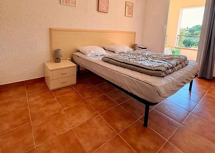 Sognu Di Mare: Spacious With Pools In Marine De Bravone Apartment *